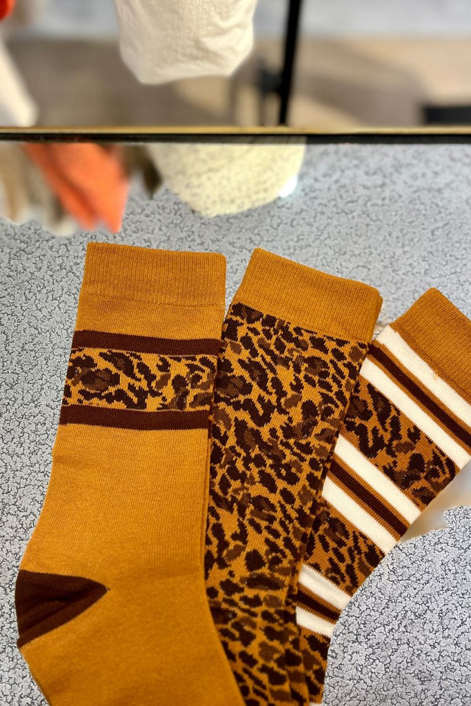 Chaussettes Ivete, couleur marron et leopard, taille unique, marque Frnch, chaussettes hautes