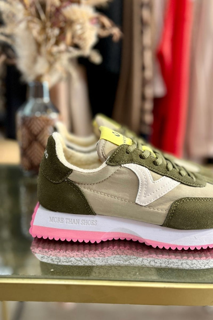 Baskets Jade, couleur kaki et rose, marque Victoria, ultra confortable