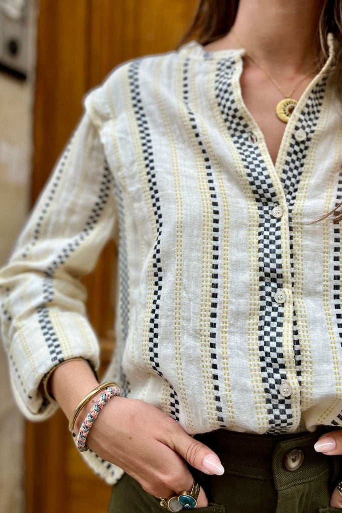 Blouse Vimaddie, couleur écru, marque Vila, manches longues, matière coton