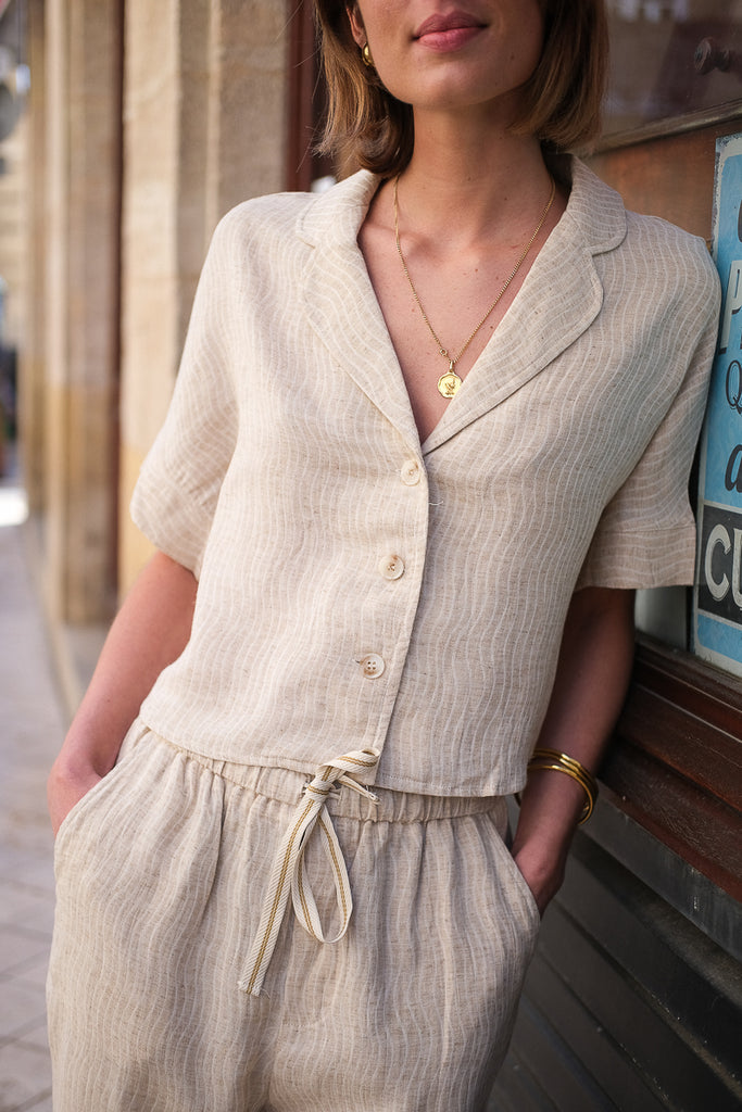 Chemise Hortense, couleur beige, marque The Korner, manches courtes
