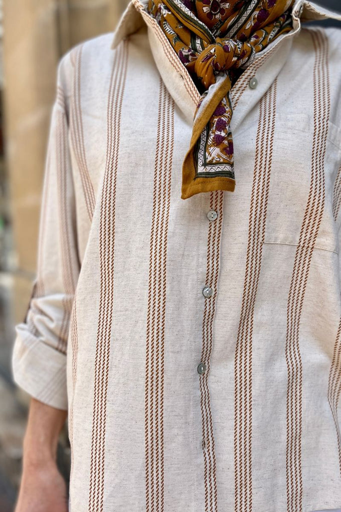 Chemise Viprisilla, couleur beige, marque Vila, manches longues, col chemise