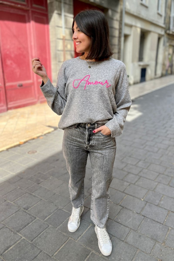 Jean Pola, couleur gris, marque FAM, coupe droite, taille haute, jean 5 poches, matière coton
