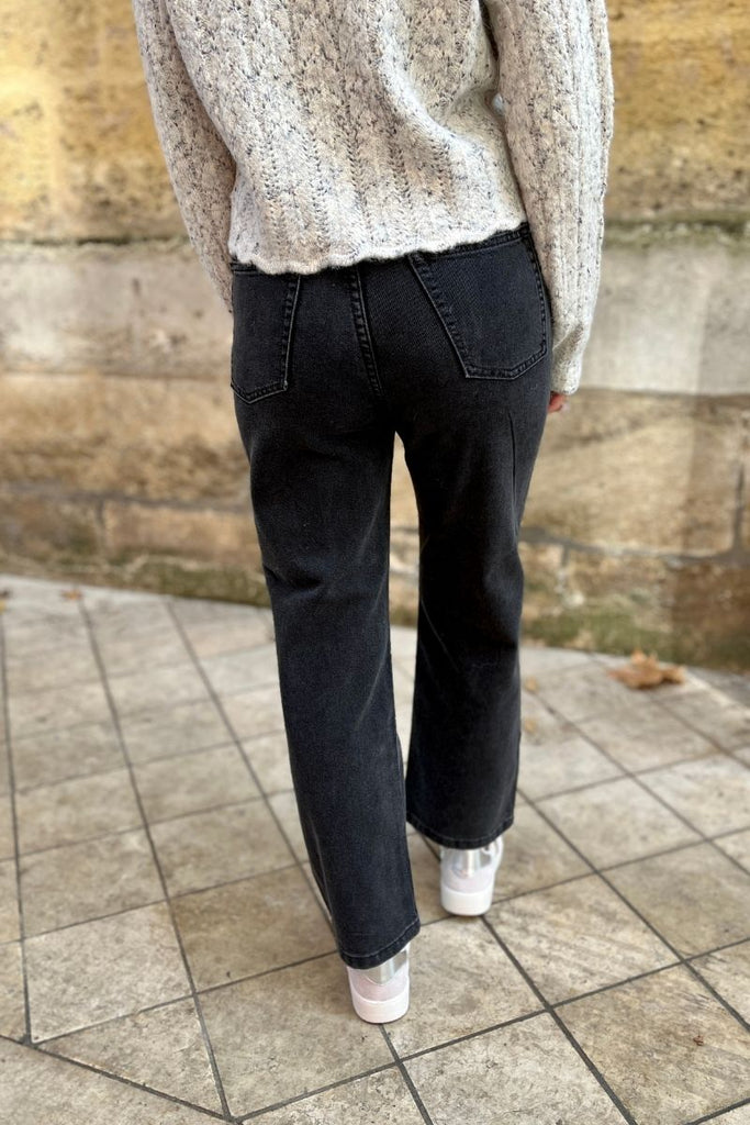 Jean Pola, couleur noir, marque FAM, coupe droite, taille haute
