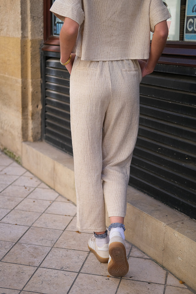 Pantalon Hortense, couleur beige, marque The Korner