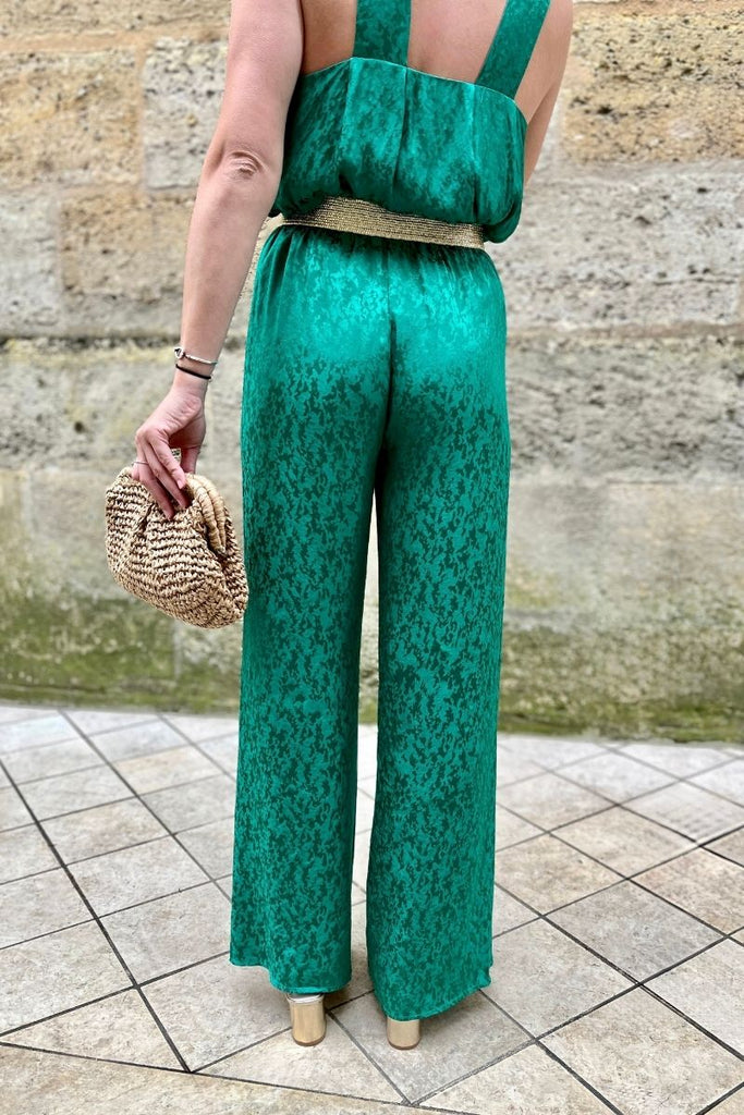 Pantalon Monceau, couleur vert, marque Grace & Mila, taille élastique, pantalon fluide et agréable à porter, coupe droite, taille haute