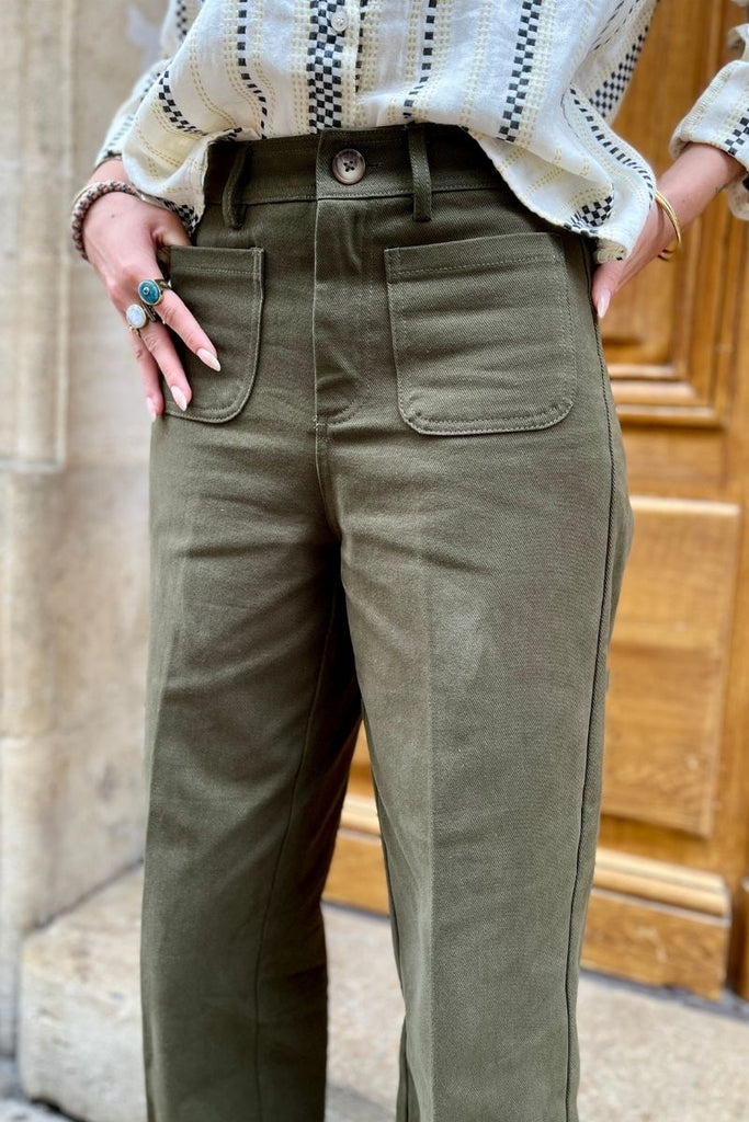 Pantalon Sole, couleur vert foret, marque Grace & Mila, taille haute, coupe droite et 7/8ème