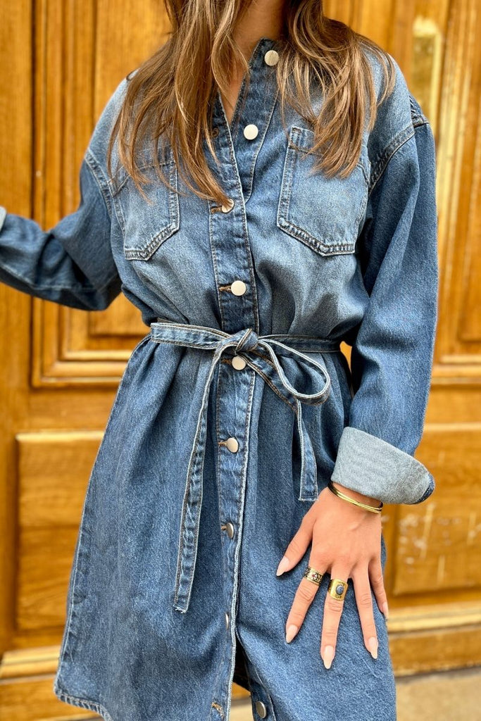 Robe Vikiki, couleur bleu jean, marque Vila, manches longues, col chemise