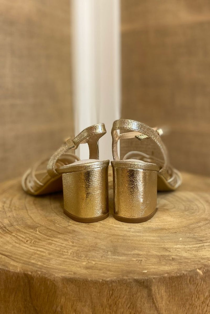 Sandales Alba, couleur doré, semelle intérieure cuir, petit talon, idéale cérémonie