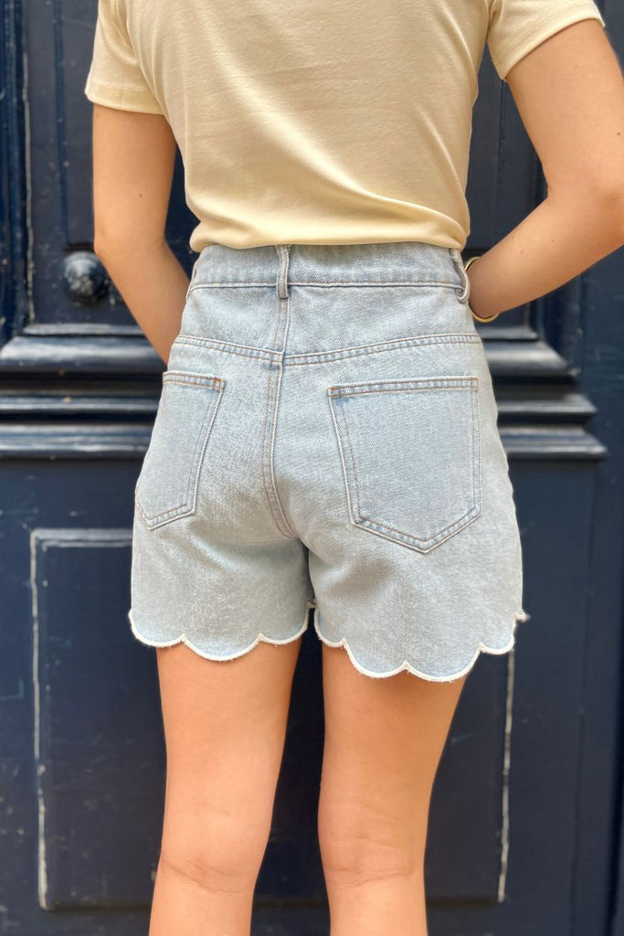 Short Nina, couleur bleu jean, taille haute, taille non élastique